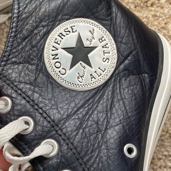 Converse
Men's Blue Chuck Taylor All Star Leather High-top - Picture 3 of 9